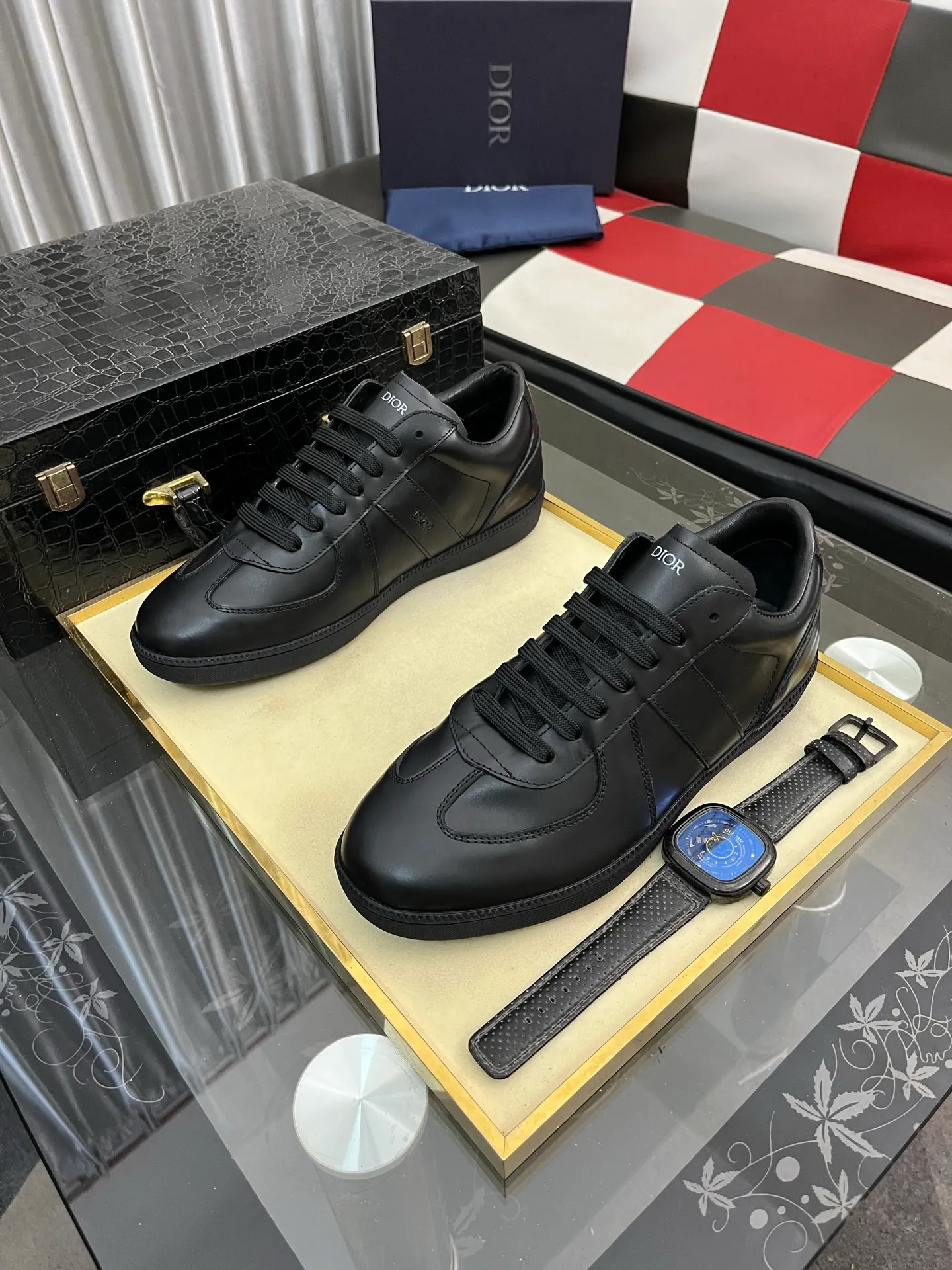 Men's shoes💰380⌚️⌚️[Dior] Dior's new men's genuine leather casual shoes, the highest version on the market, any comparison is welcome🆚! The original leather has excellent texture and is super high-end! Fetal sheep net lining imported from Italy, removable pad! Luxurious materials and fine workmanship, highly recommended! Code number: 38-44